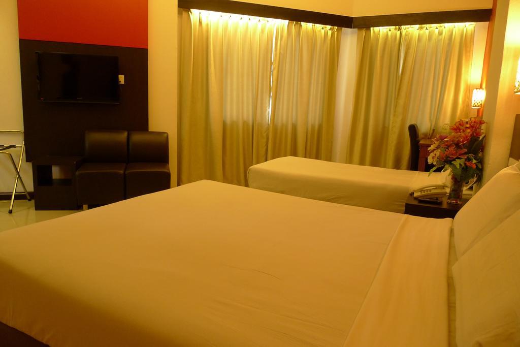 Meldrum Hotel Johor Bahru Habitación foto