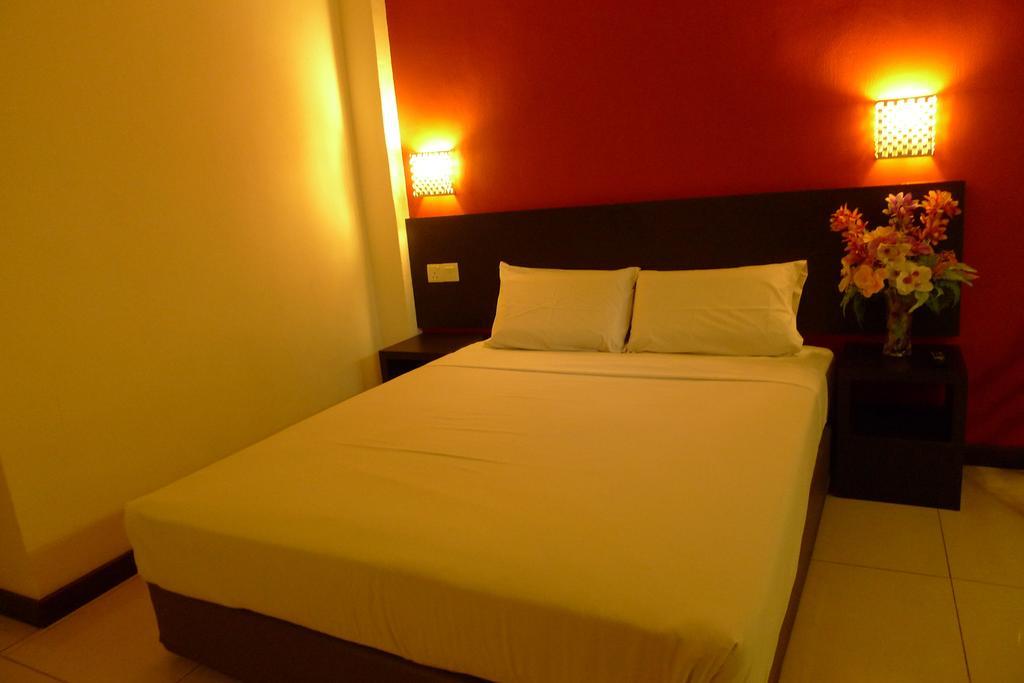 Meldrum Hotel Johor Bahru Exterior foto