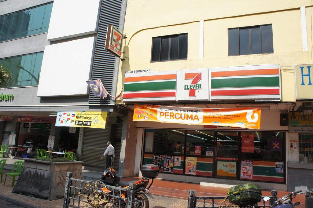 Meldrum Hotel Johor Bahru Exterior foto