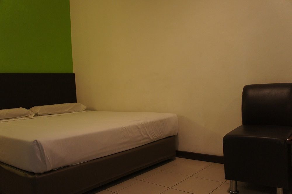 Meldrum Hotel Johor Bahru Exterior foto