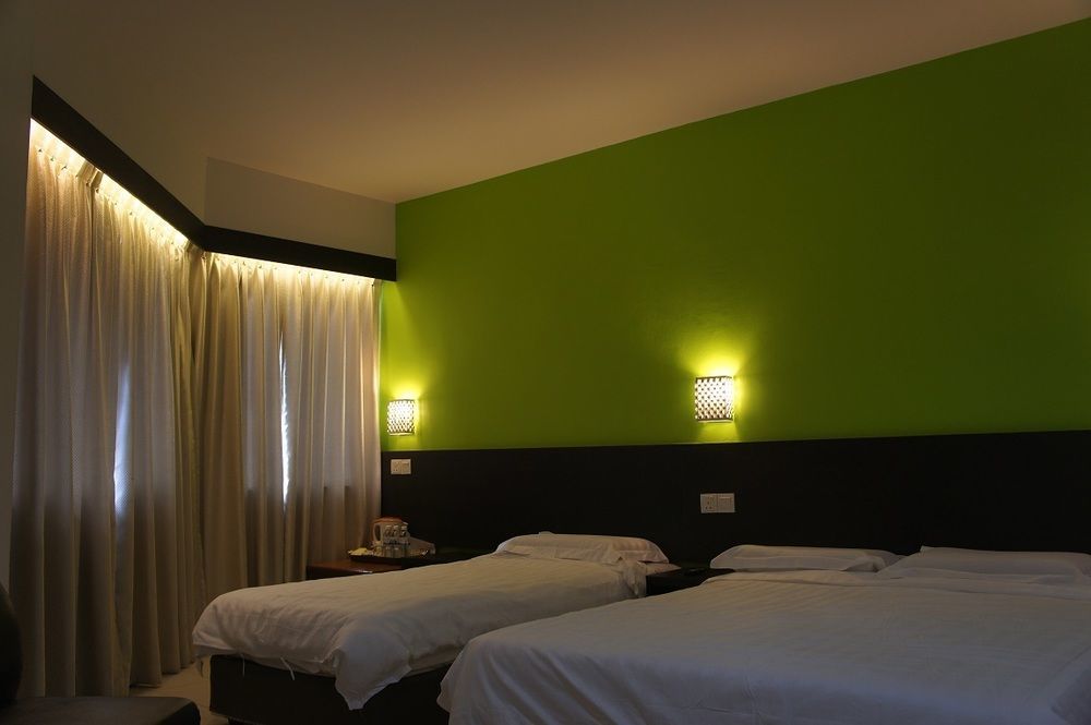 Meldrum Hotel Johor Bahru Exterior foto
